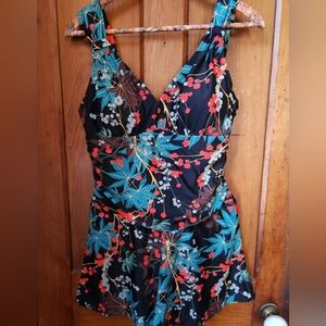 Relleciga One Piece Skirted Swimsuit Nwt.